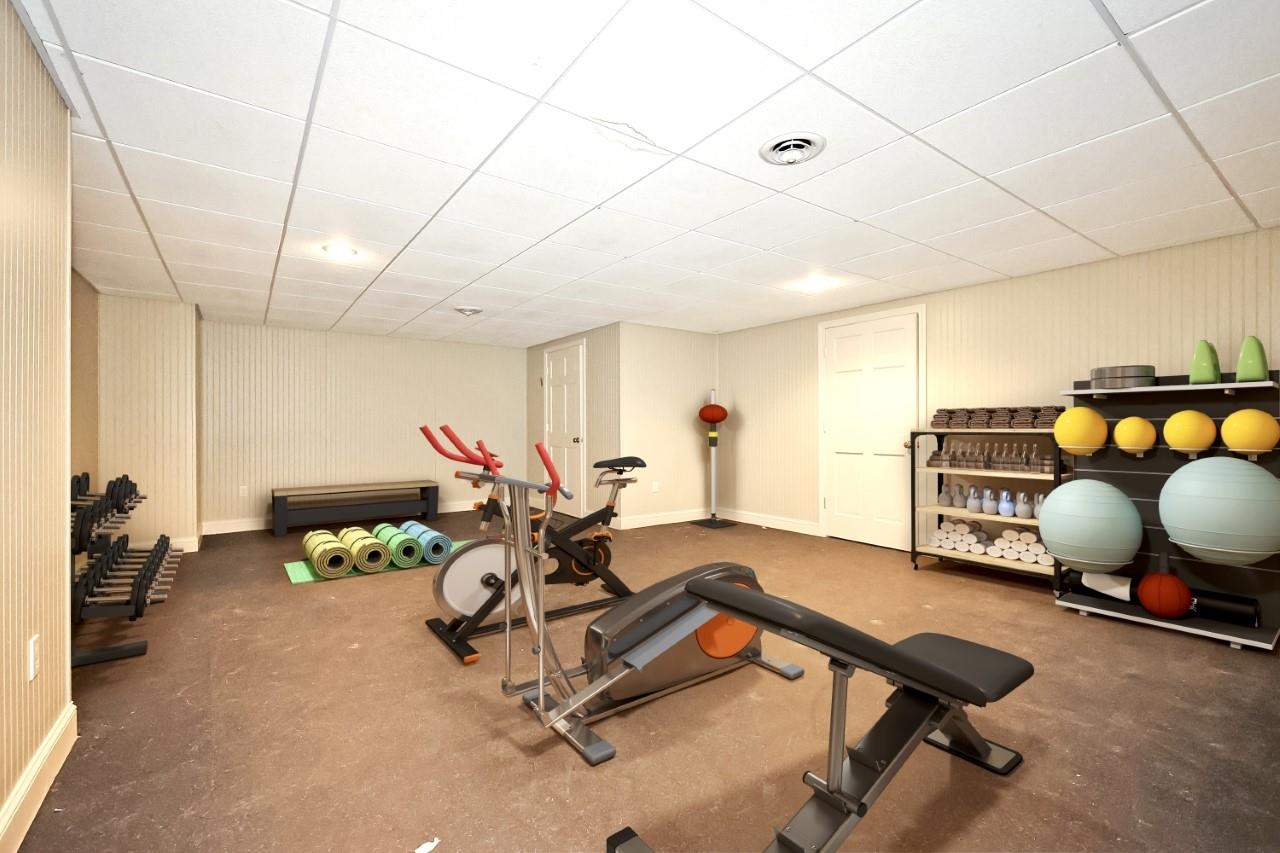 18 Grant Drive Bedford, NH 03110 - Photo 30 of 40