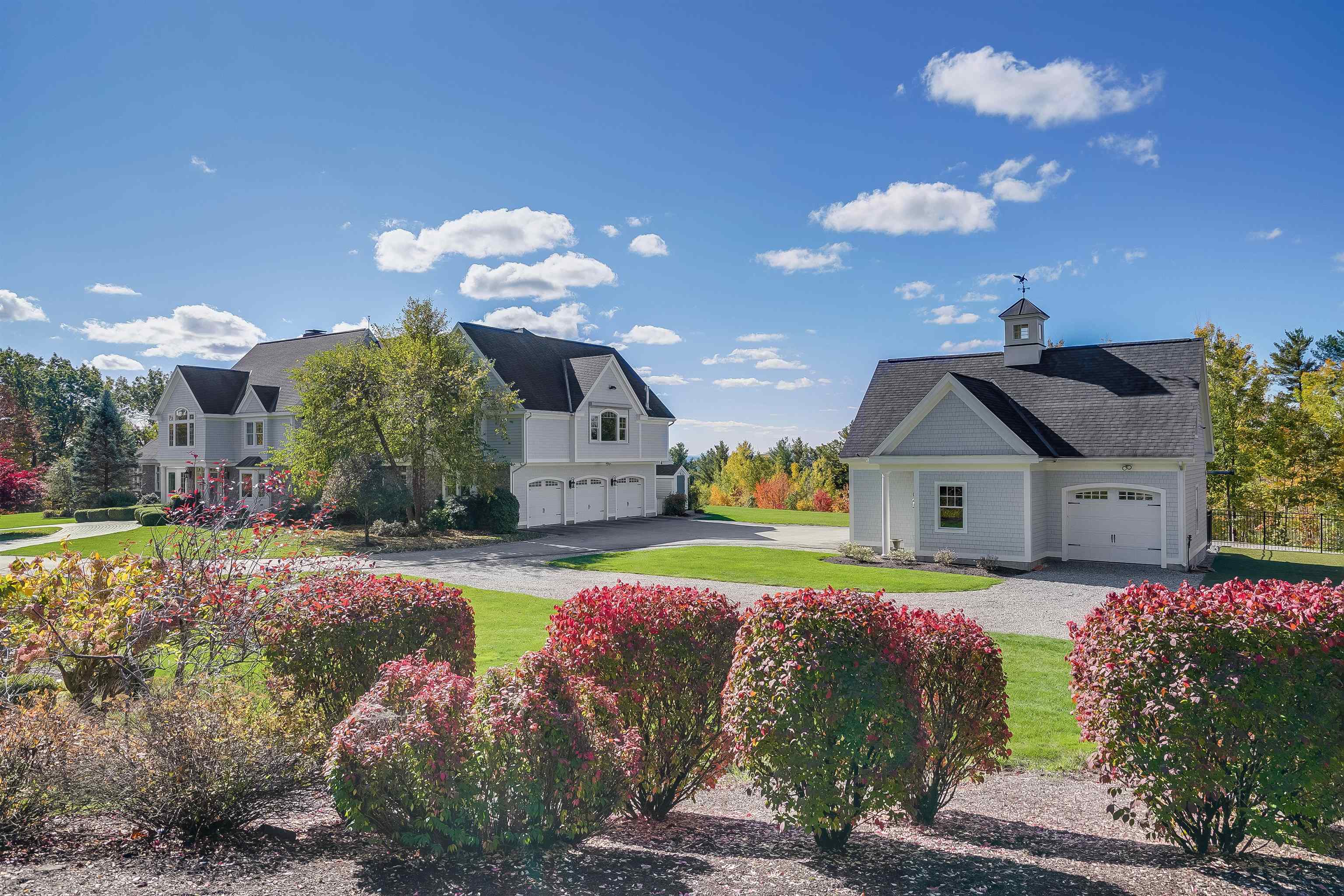 18 Grant Drive Bedford, NH 03110 - Photo 3 of 40