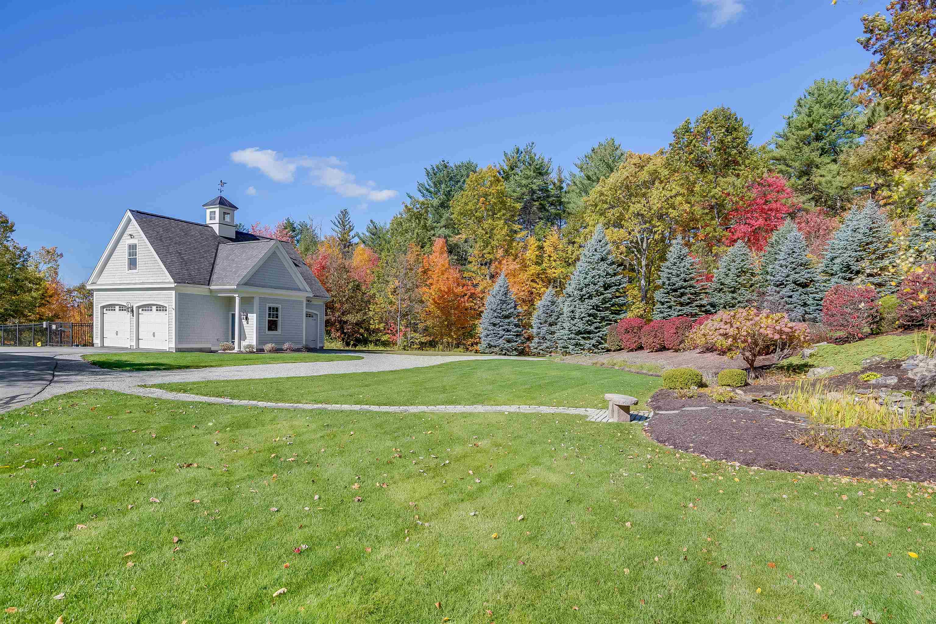 18 Grant Drive Bedford, NH 03110 - Photo 32 of 40