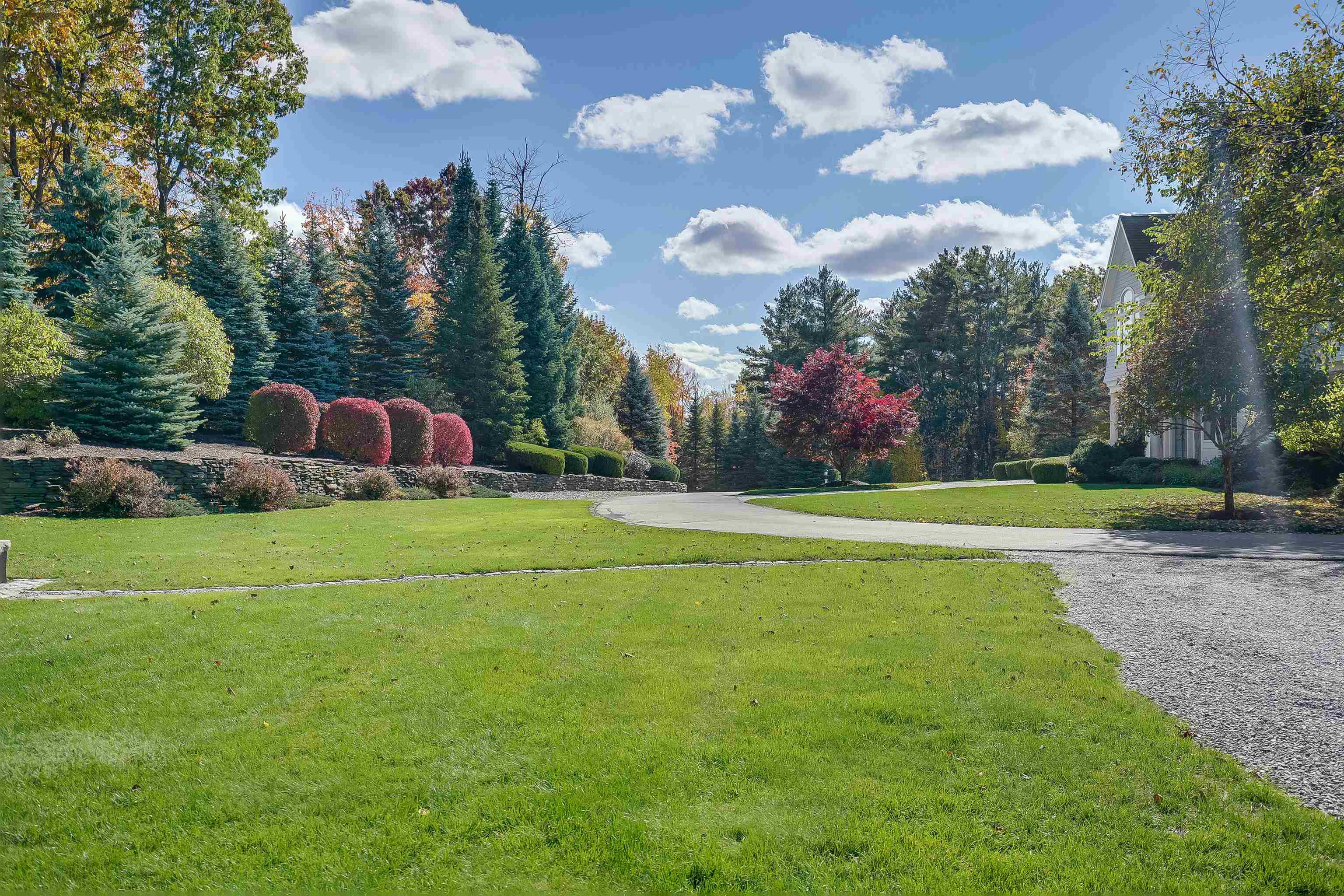 18 Grant Drive Bedford, NH 03110 - Photo 39 of 40