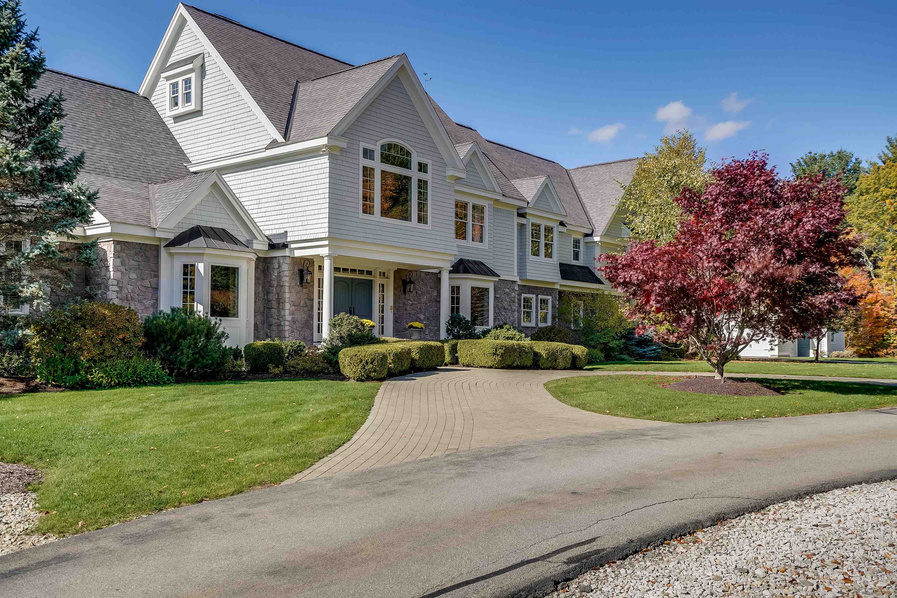 18 Grant Drive Bedford, NH 03110 - Photo 6 of 40