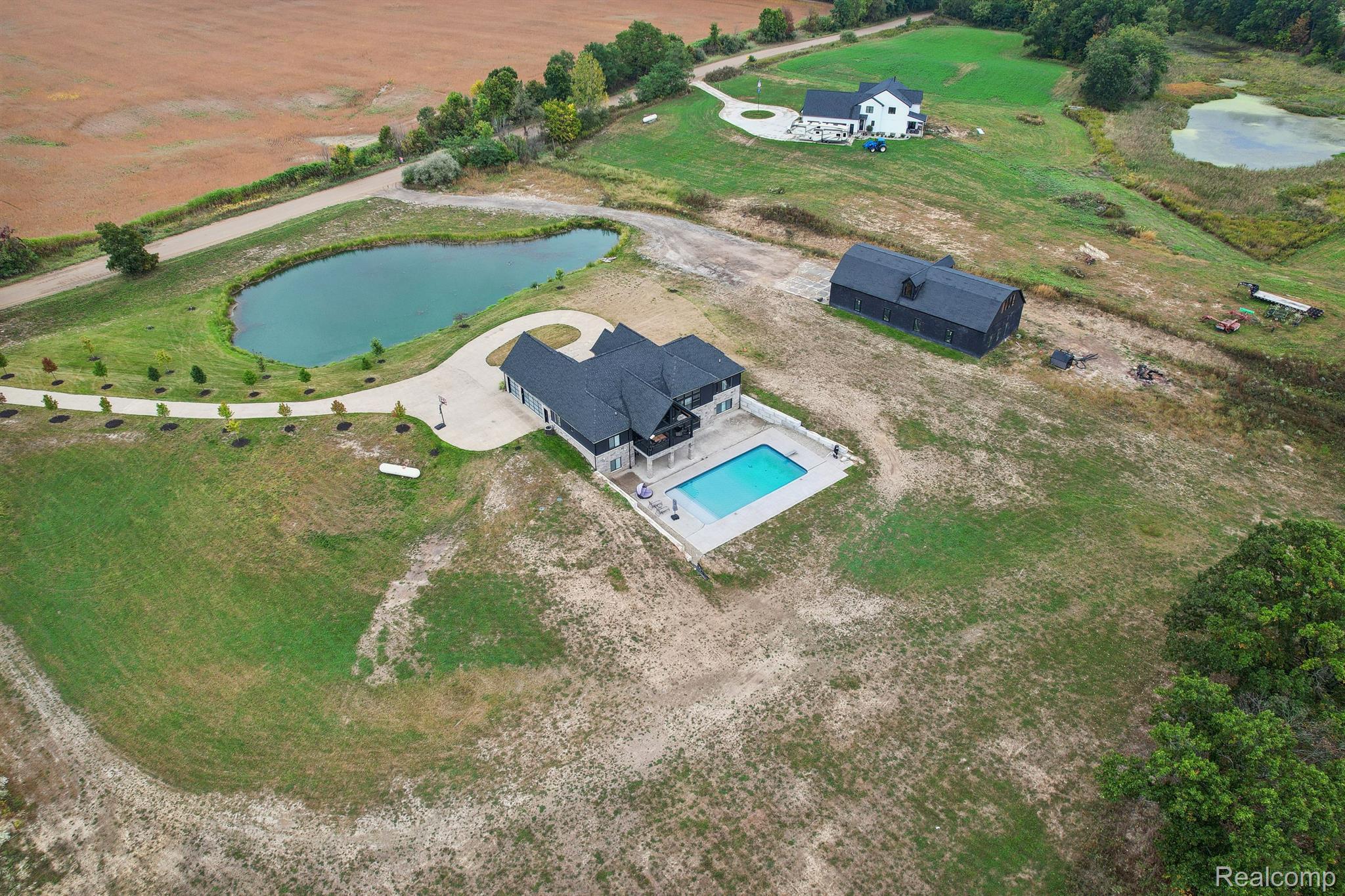5911 Hartland Road Fenton, MI 48430 - Photo 43 of 45 Gallery Image 43