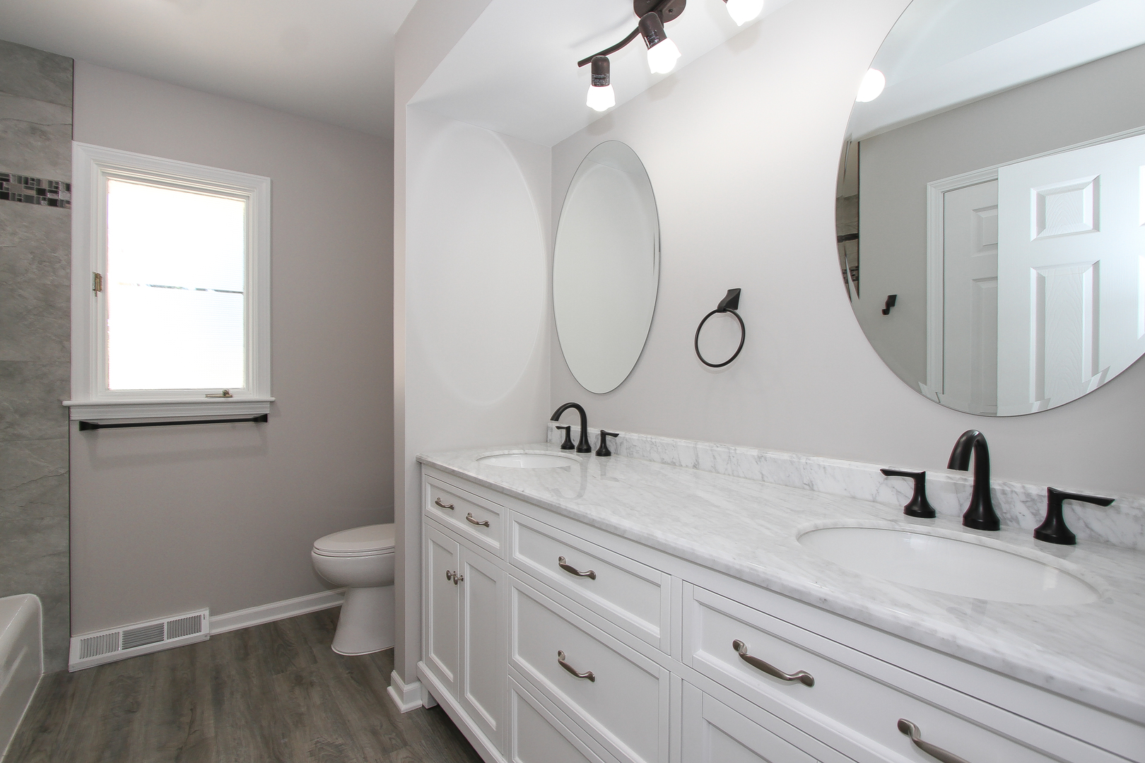 4N725 Klein Road West Chicago, IL 60185 - Photo 18 of 30 Gallery Image 18
