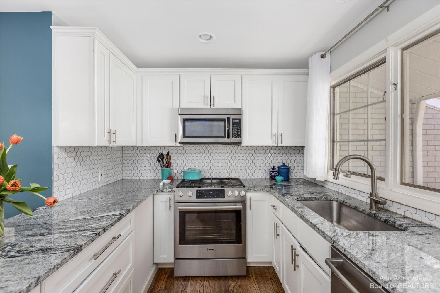 2777 Colony Road Ann Arbor, MI 48104 - Photo 12 of 41 Photo 12