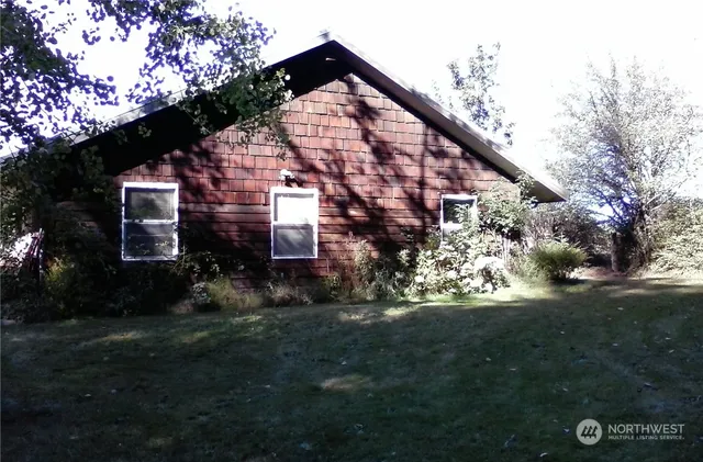 $999,995 | 314-316 Power Plant Road, Port Angeles, WA 98363