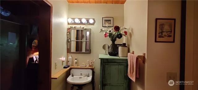 $999,995 | 314-316 Power Plant Road, Port Angeles, WA 98363