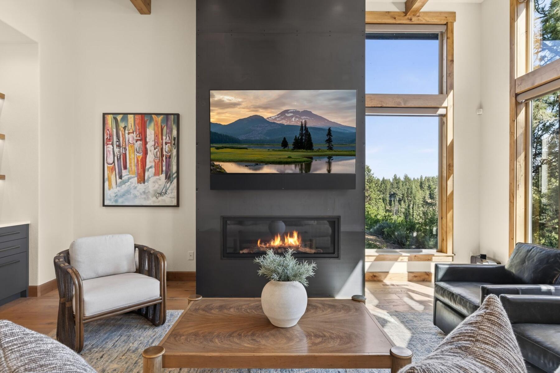 60420 Snap Shot Loop Bend, OR 97702 - Photo 16 of 51 Samsung 75" QLED 4k TV and Sonos ARC soundbar included with home