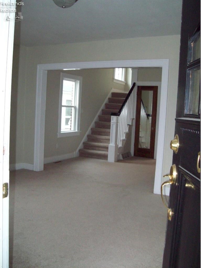 1436 Hollyrood Road Sandusky, OH 44870 - Photo 3 of 10 Gallery Image 3