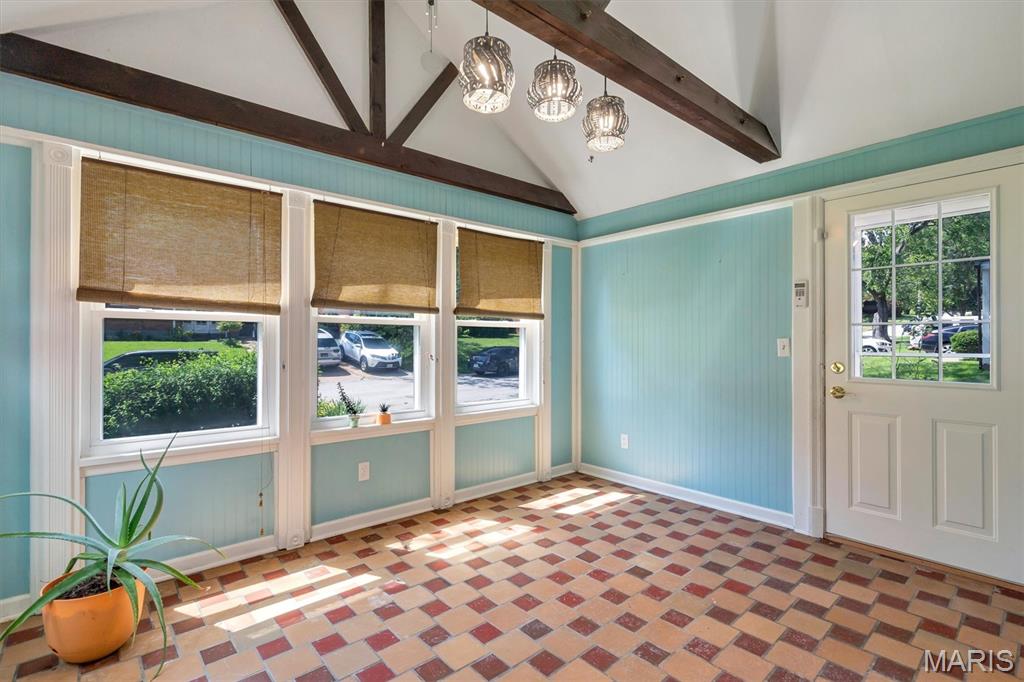 103 Thoroughman Avenue Ferguson, MO 63135 - Photo 13 of 23