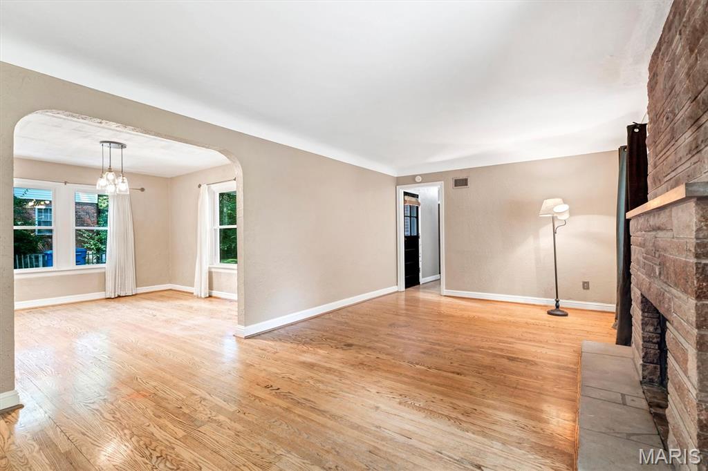 103 Thoroughman Avenue Ferguson, MO 63135 - Photo 6 of 23