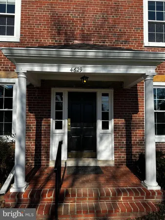 $2,500 | 4629 36th Street South, Unit B1, Arlington, VA 22206
