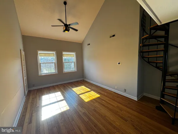 $2,500 | 4629 36th Street South, Unit B1, Arlington, VA 22206