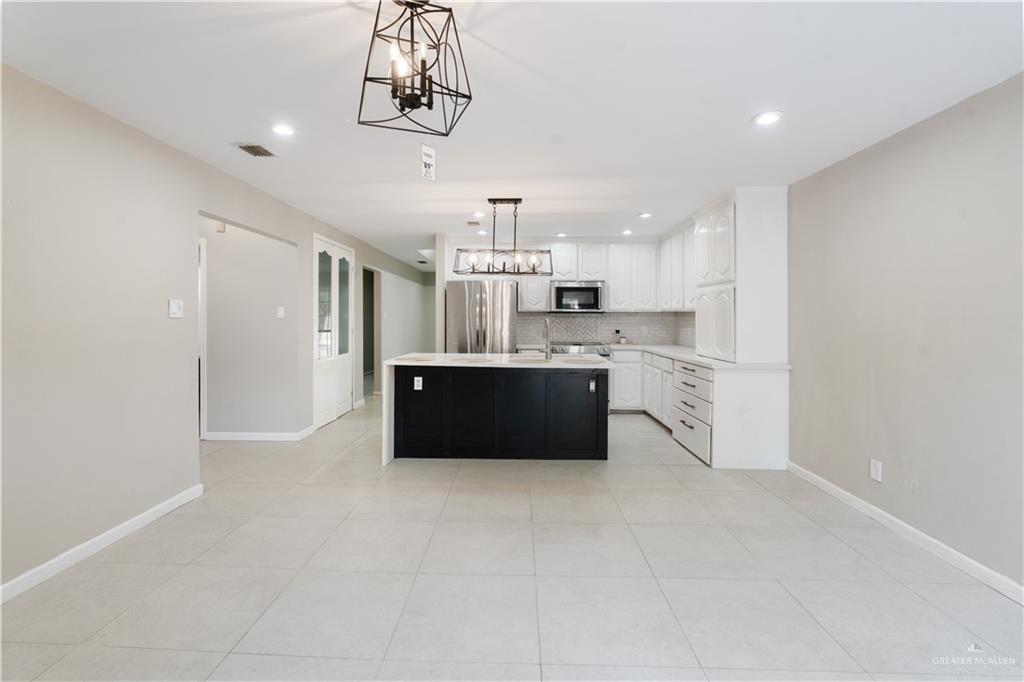 2401 South Jackson Road, Unit 29 Pharr, TX 78577 - Photo 4 of 14