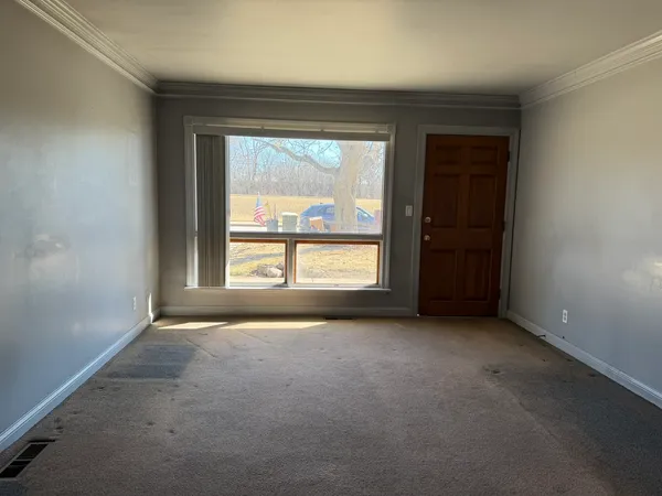 $279,900 | 28 South Willoway, North Aurora, IL 60542