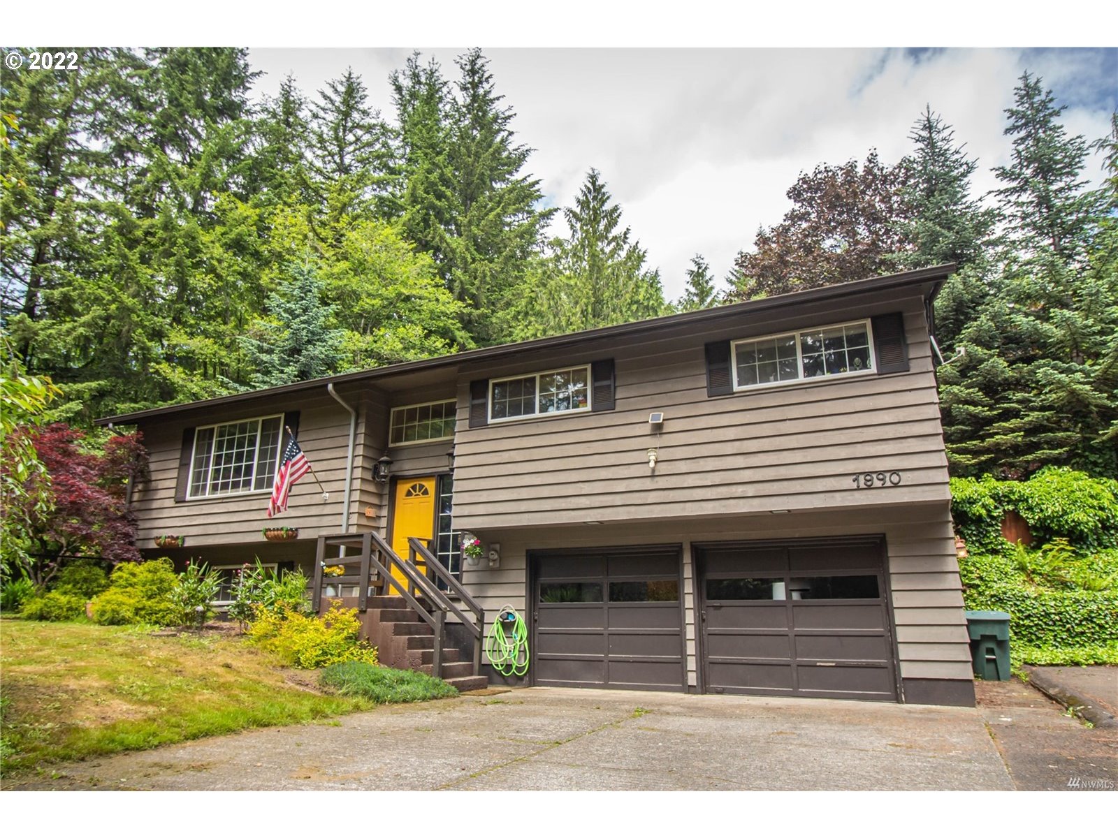 1990 Coal Creek Road Longview, WA 98632 - Photo 2 of 24 Gallery Image 2