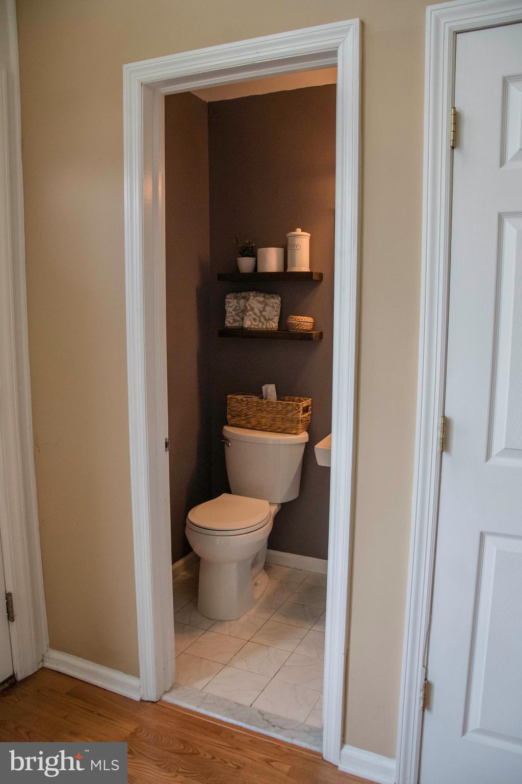 2802 Waterford Drive Cinnaminson, NJ 08077 - Photo 14 of 59 a bathroom with a toilet