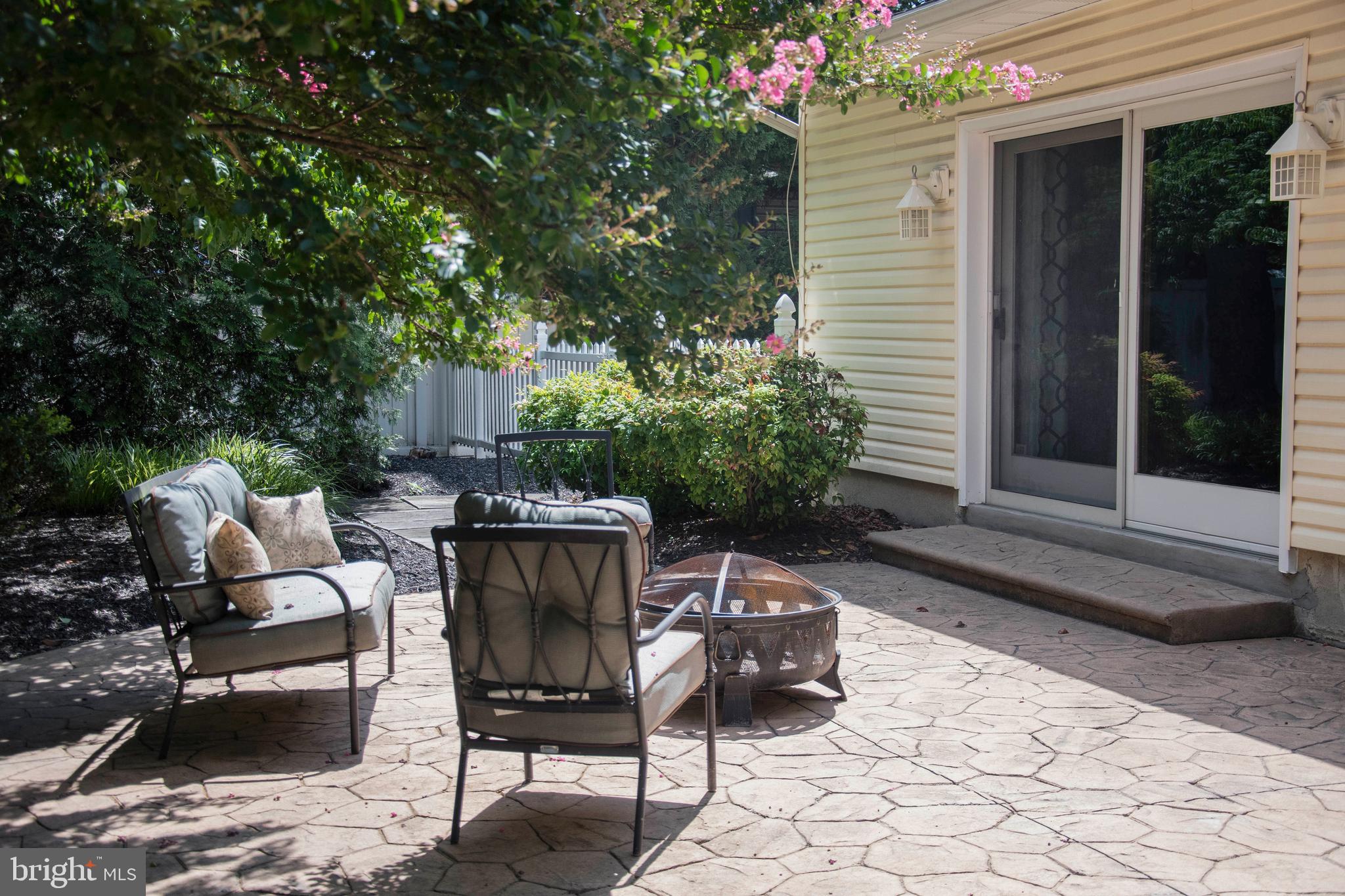 2802 Waterford Drive Cinnaminson, NJ 08077 - Photo 55 of 59 a backyard of a house with yard and outdoor seating