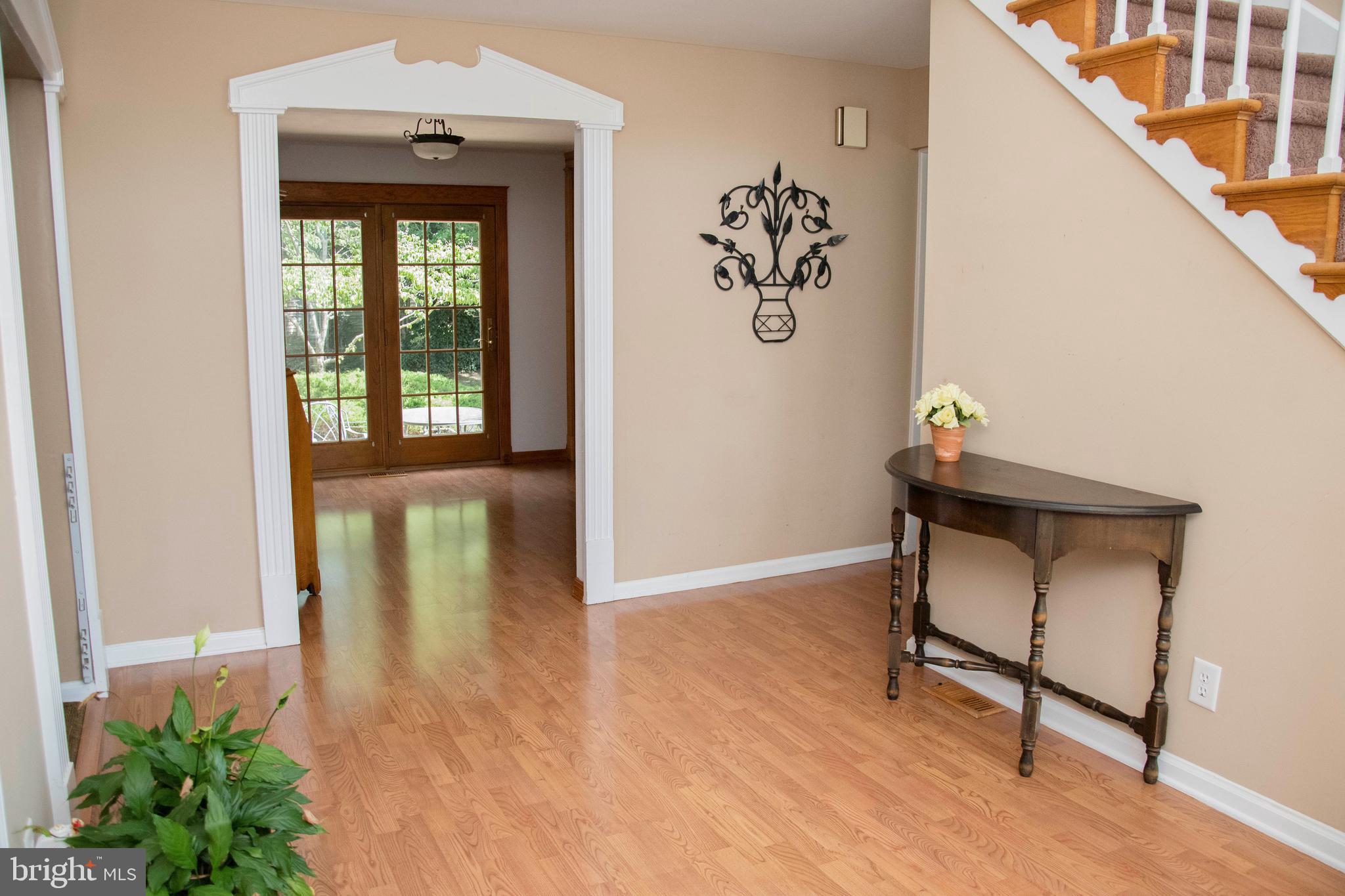 2802 Waterford Drive Cinnaminson, NJ 08077 - Photo 6 of 59 a view of an entryway with sitting area