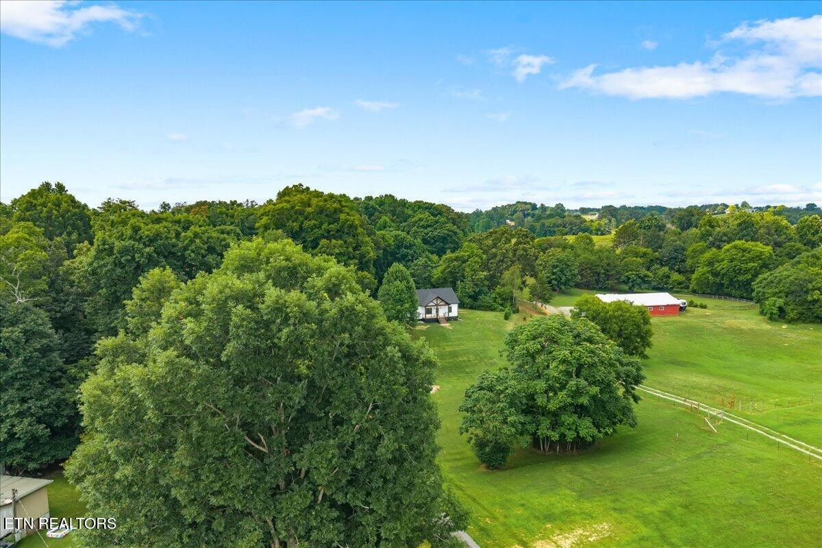 222225 Summit Road Madisonville, TN 37354 - Photo 4 of 52 Gallery Image 4