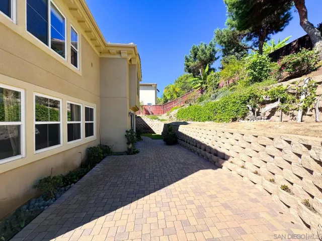 $9,495 | 536 Quail Pointe Lane, Encinitas, CA 92024