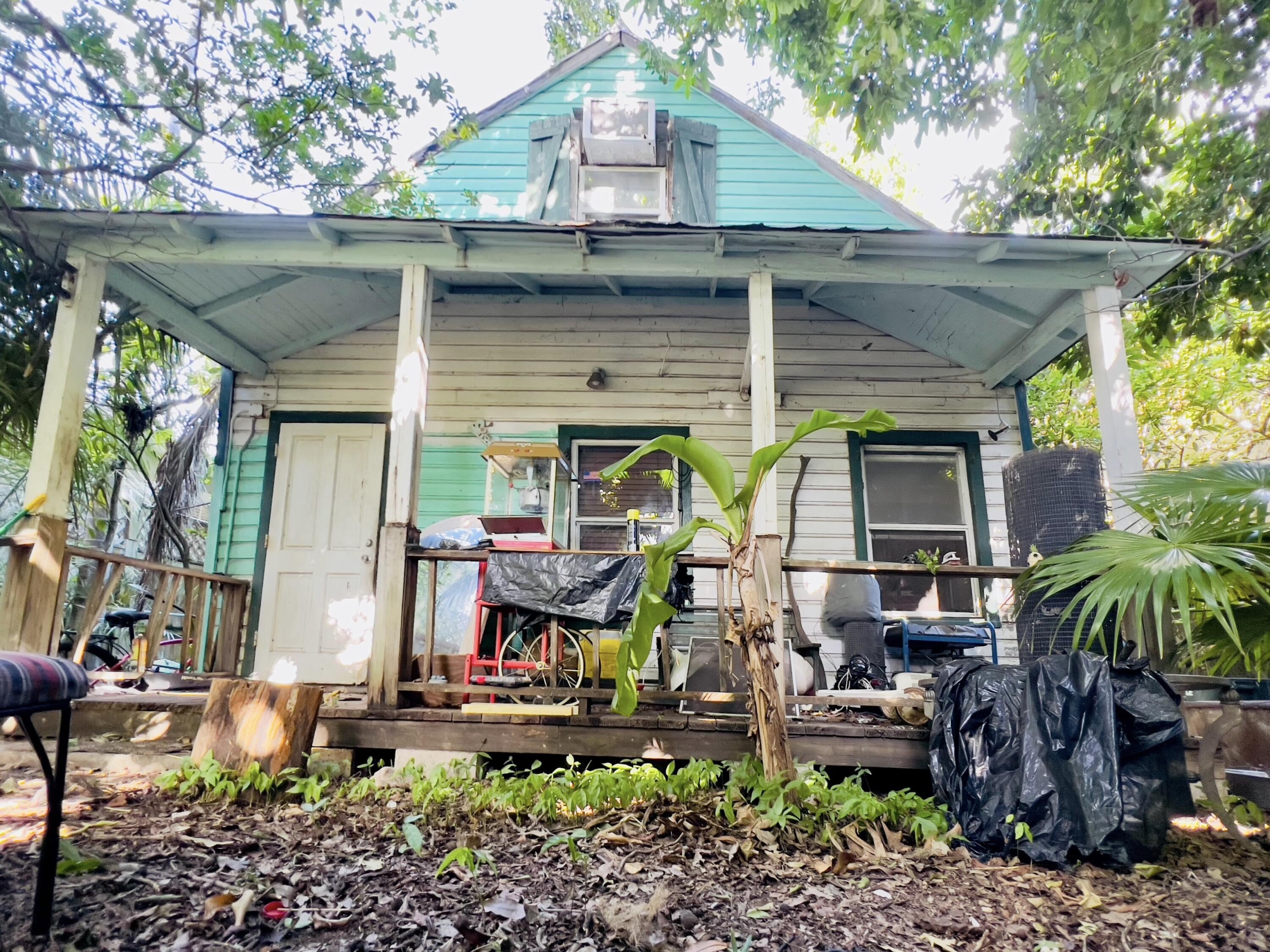 511 Tabby Way Key West, FL 33040 - Photo 5 of 6 a view of outdoor space and yard