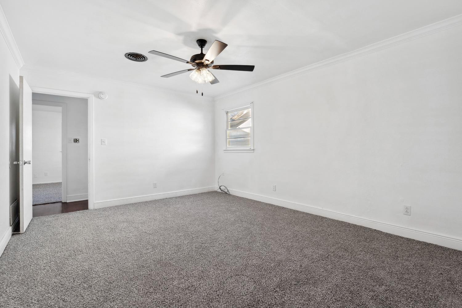1535 West Garza Street Slaton, TX 79364 - Photo 12 of 20 Photo 12