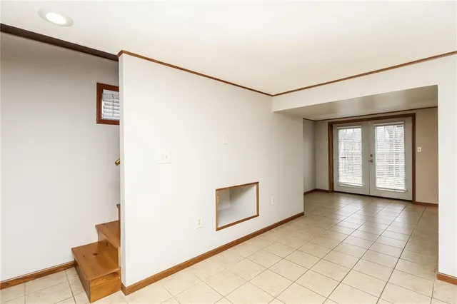 $1,680 | 201 South Ellison Way, Independence, MO 64050