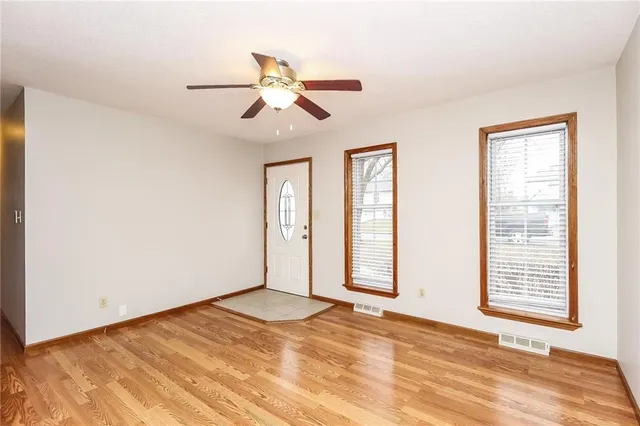 $1,680 | 201 South Ellison Way, Independence, MO 64050