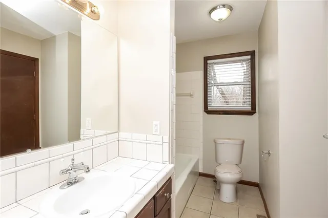 $1,680 | 201 South Ellison Way, Independence, MO 64050