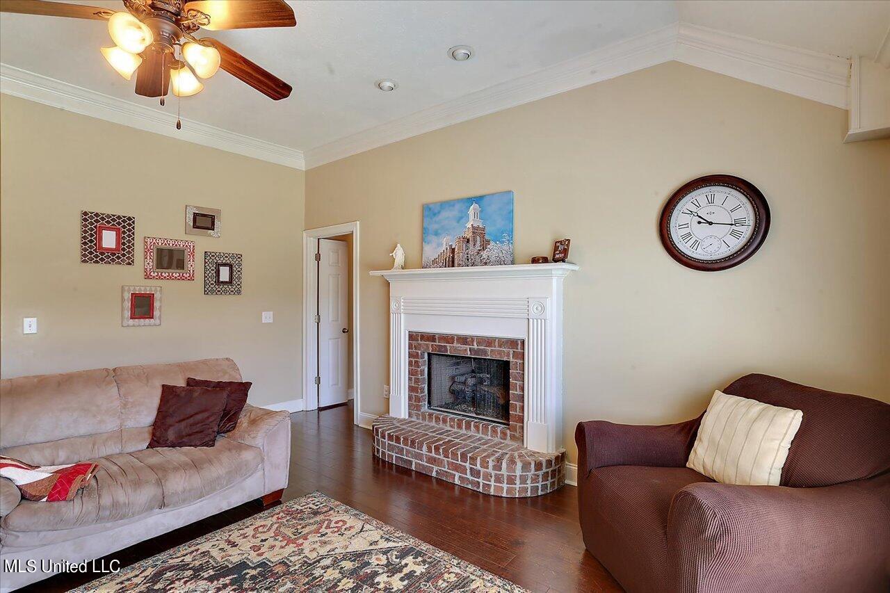 505 Springhill Place Brandon, MS 39047 - Photo 6 of 27 08-505 Springhill Pl