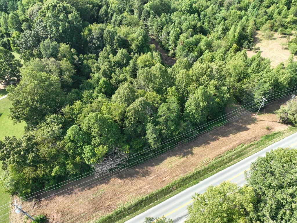 14349 Moneta Road Moneta, VA 24121 - Photo 10 of 23 6
