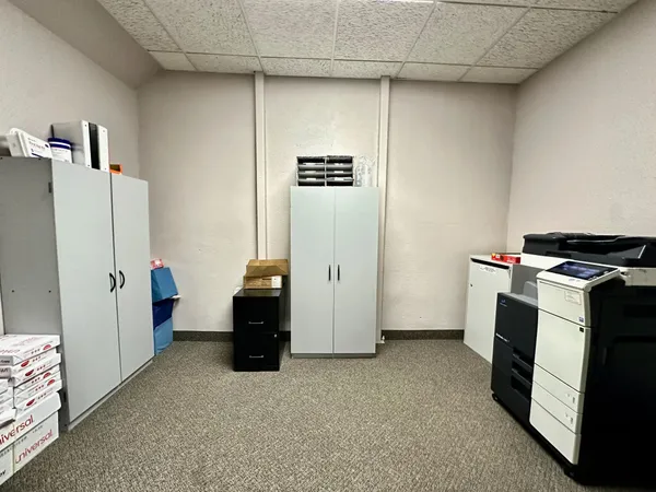 $3,000 | 125 West Lincoln Avenue, Unit SUITE 3, Fergus Falls, MN 56537