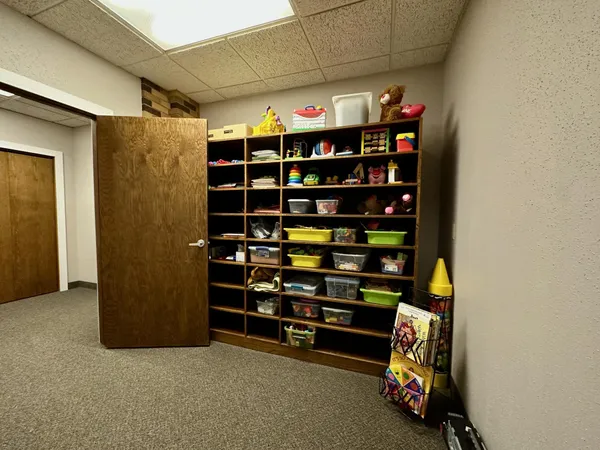 $3,000 | 125 West Lincoln Avenue, Unit SUITE 3, Fergus Falls, MN 56537