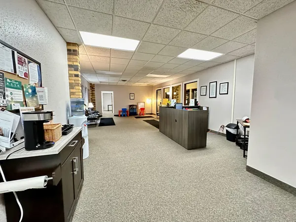 $3,000 | 125 West Lincoln Avenue, Unit SUITE 3, Fergus Falls, MN 56537