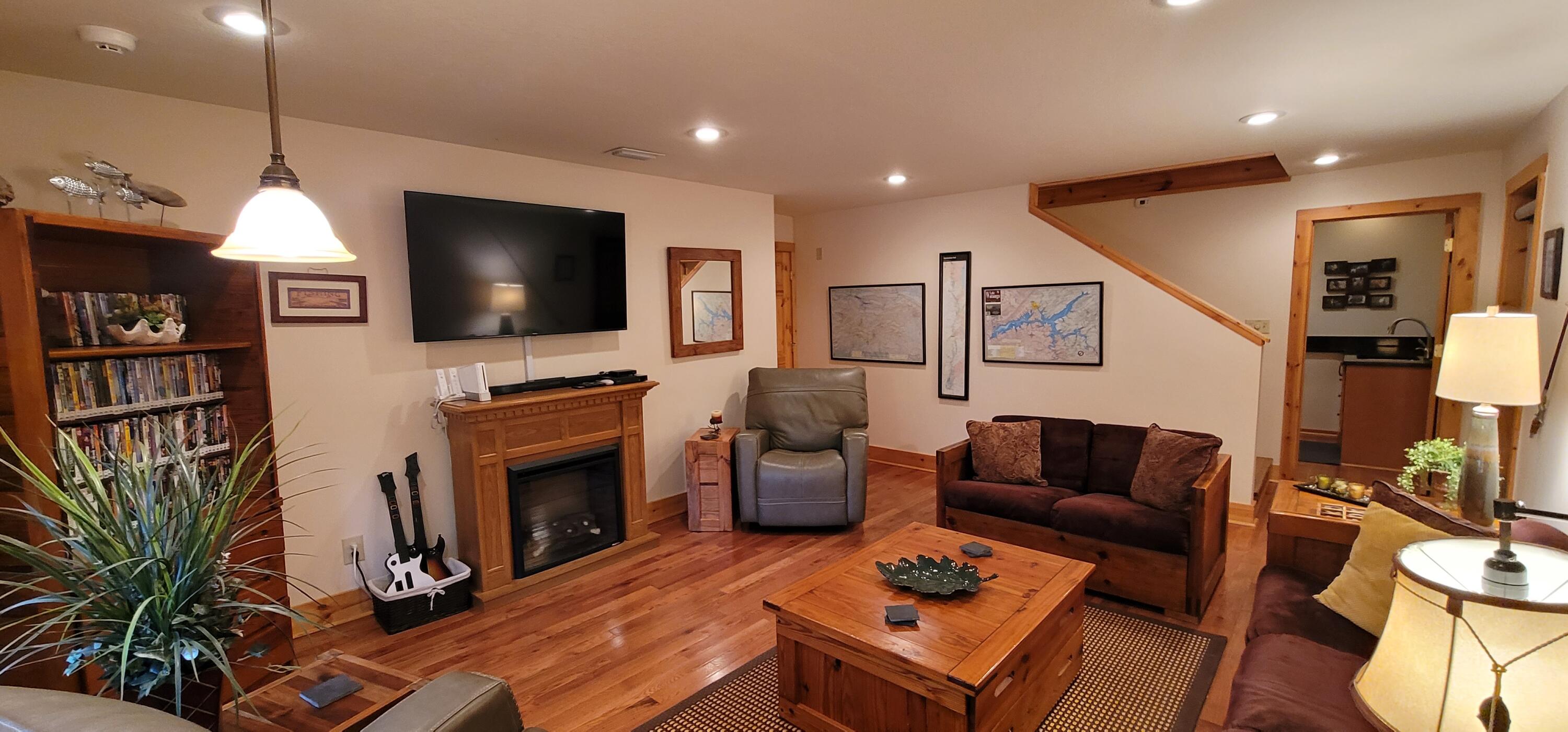 3219 Draft Road Butler, TN 37640 - Photo 30 of 50 FIREPLACE IN FAMILY RM