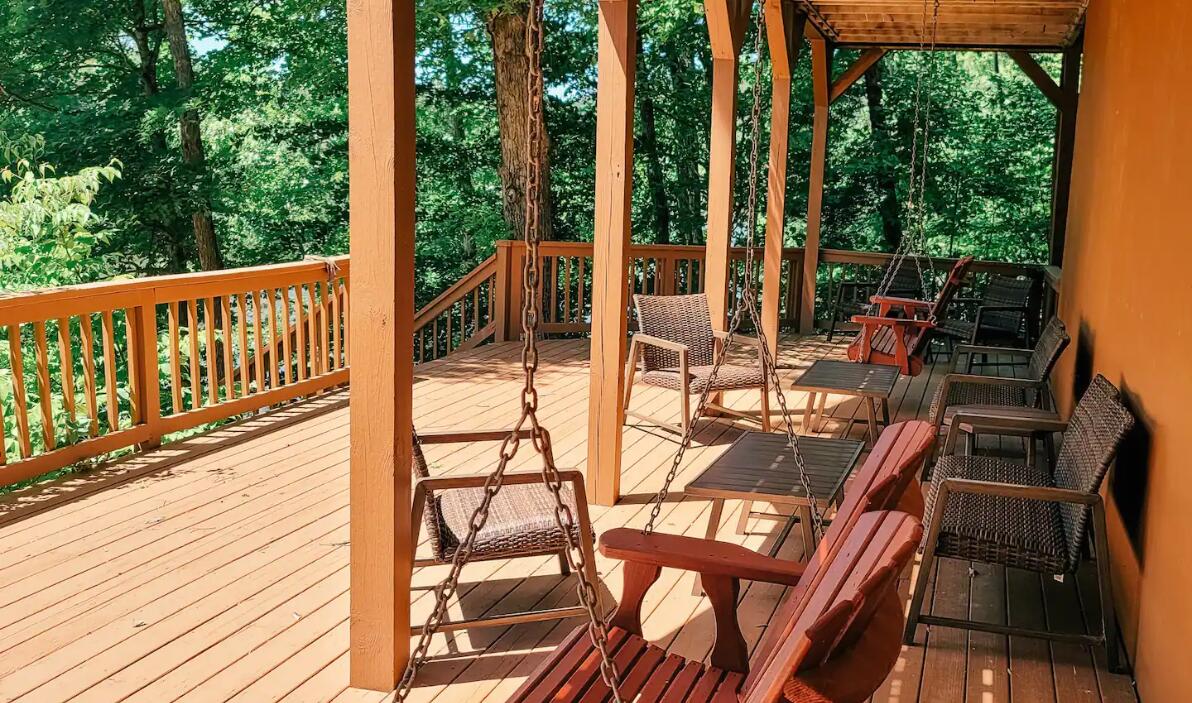 3219 Draft Road Butler, TN 37640 - Photo 37 of 50 LOTS OF OUTDOOR SEATING