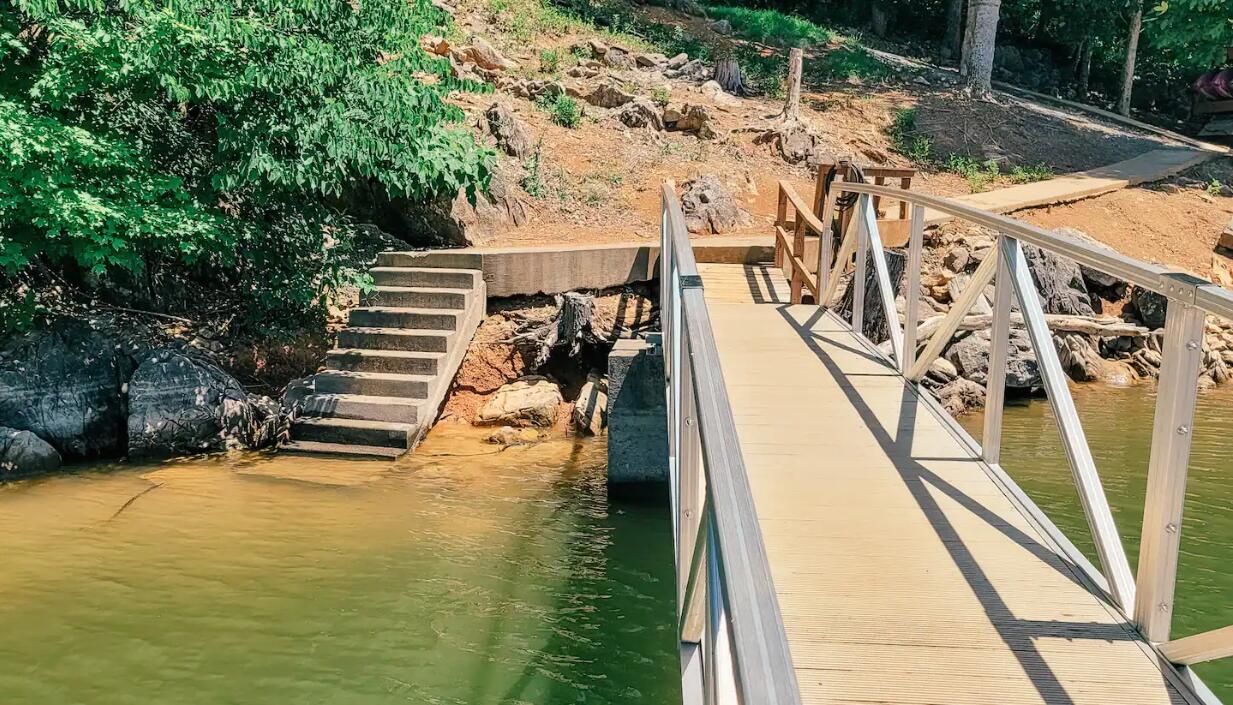 3219 Draft Road Butler, TN 37640 - Photo 39 of 50 STAIRS TO SWIMMING!
