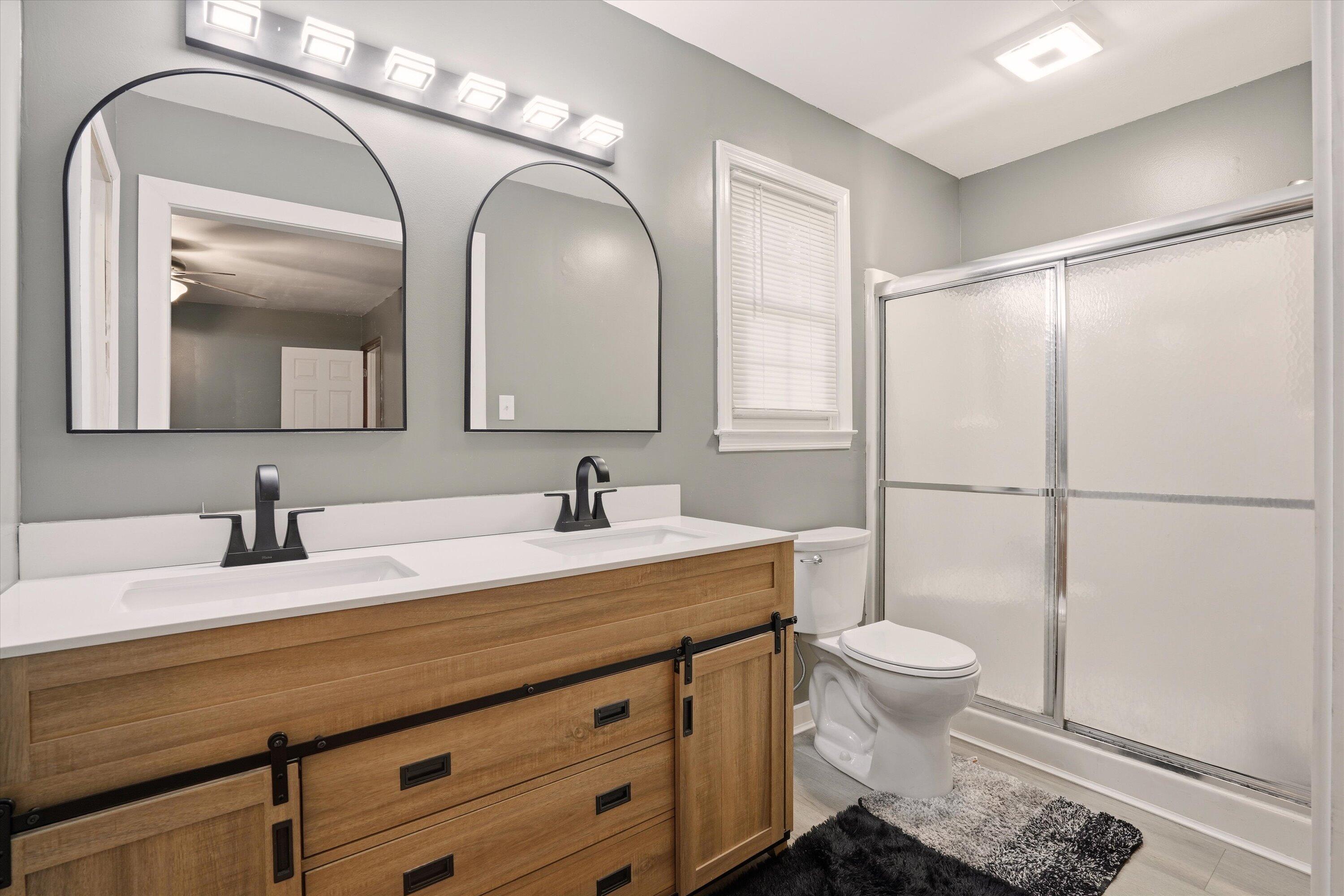 102 Moccasin Court Summerville, SC 29486 - Photo 19 of 28 modern updated bathroom