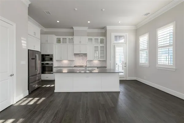 $3,300 | 700 Wooster Lane, Plano, TX 75074