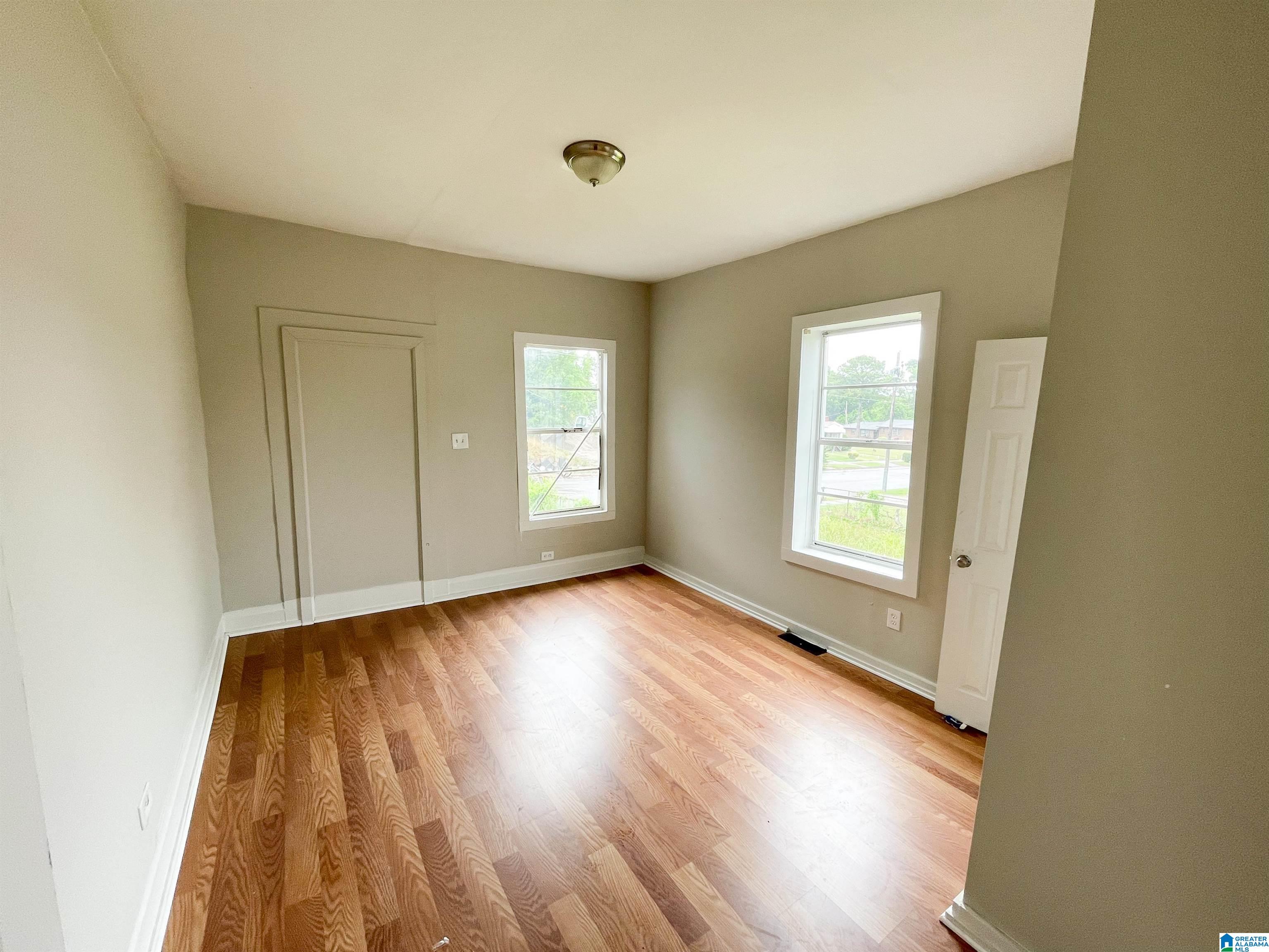 125 4th Avenue Southwest Birmingham, AL 35211 - Photo 4 of 12
