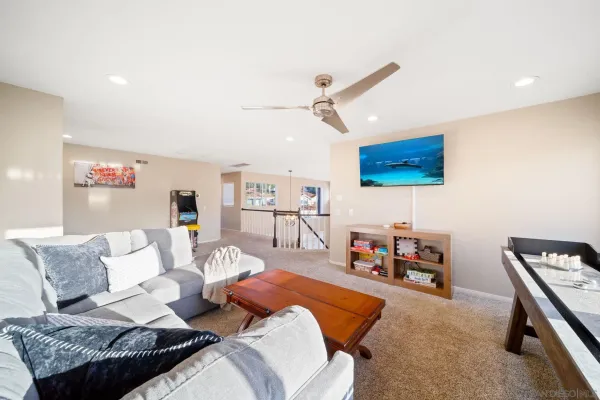 $7,995 | 18106 Chieftain Court, San Diego, CA 92127