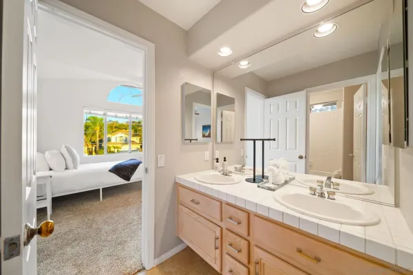 $7,995 | 18106 Chieftain Court, San Diego, CA 92127