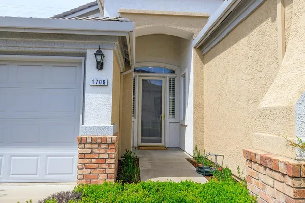 $449,500 | 1709 Seven Falls Drive, Modesto, CA 95355