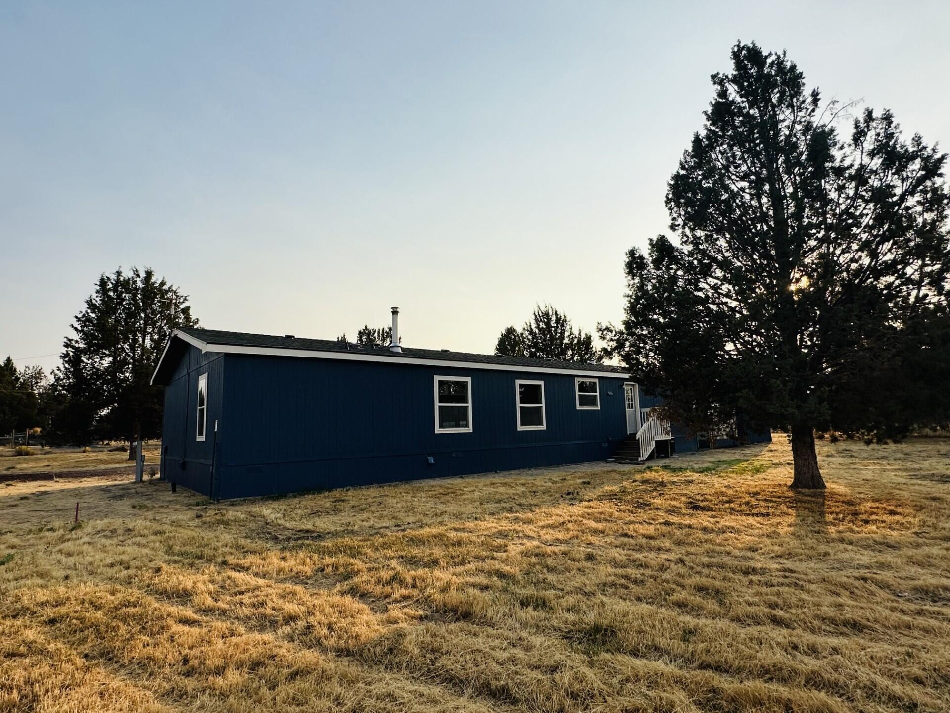 12975 Southwest Wheat Grass Road Terrebonne, OR 97760 - Photo 25 of 31 Exterior 7