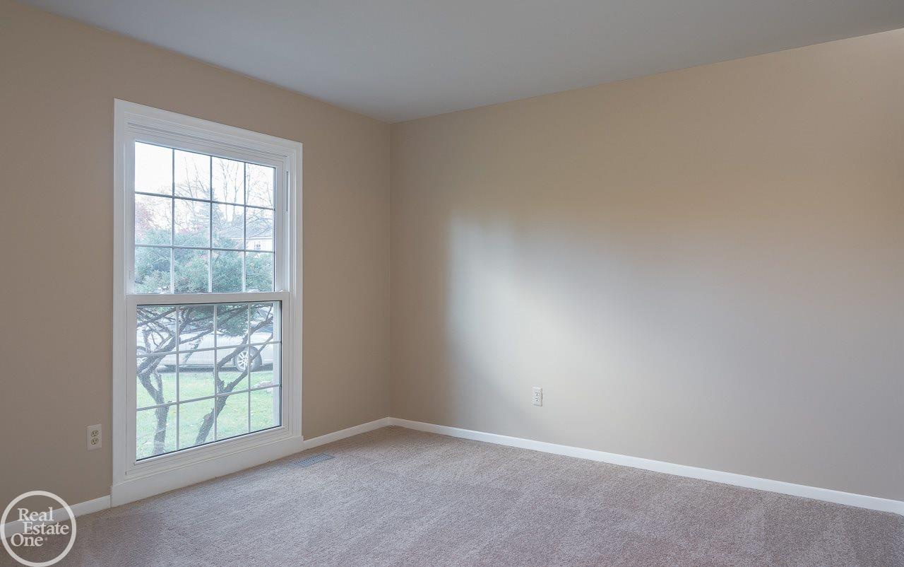 815 Mayfair Court Rochester Hills, MI 48309 - Photo 20 of 26