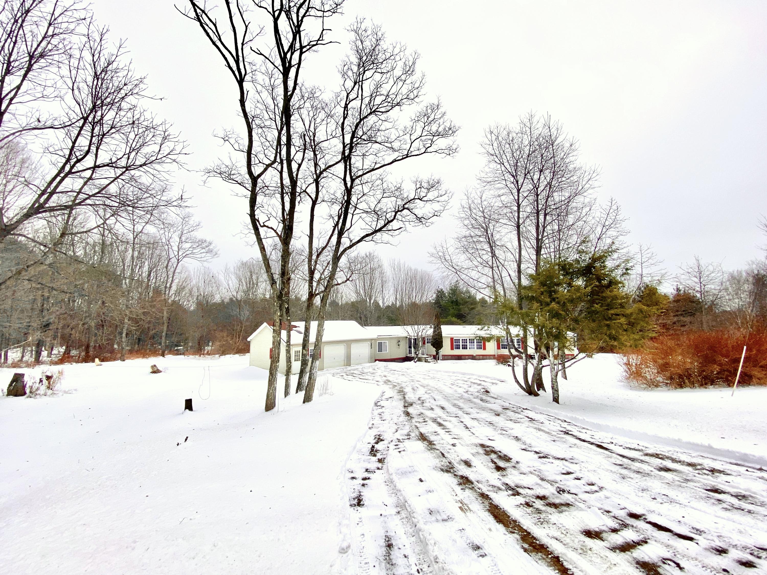 275 Millay Road Bowdoinham, ME 04008 - Photo 4 of 31 IMG_7547