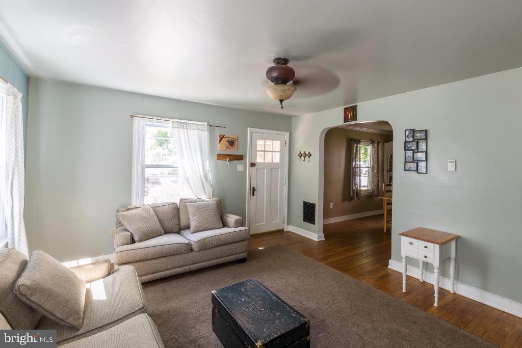 637 South Broad Street Lititz, PA 17543 - Photo 6 of 31