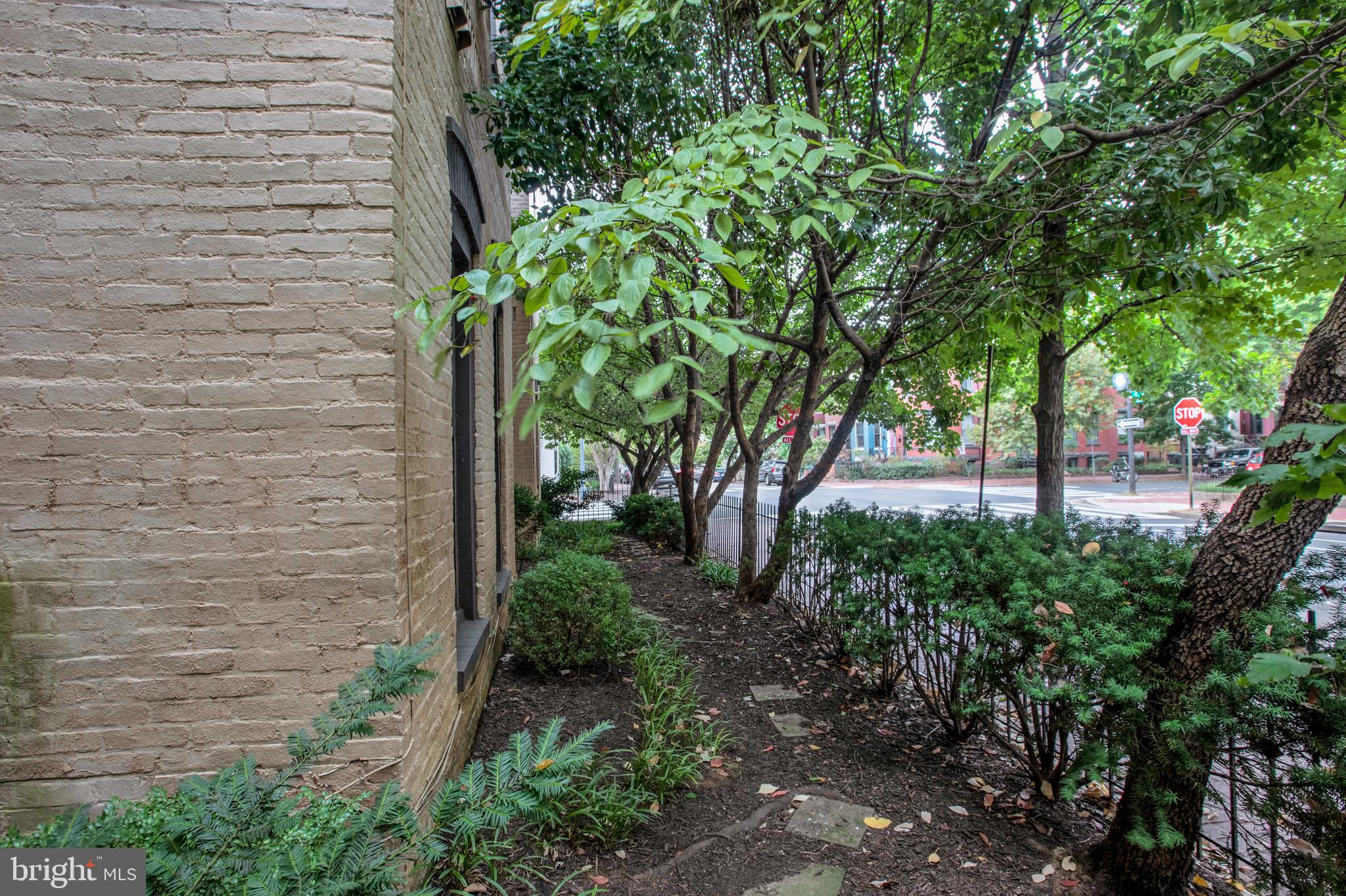 255 10th Street Northeast Washington, DC 20002 - Photo 31 of 49