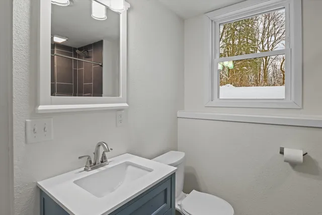 $450,000 | W9515 Highway 18, Cambridge, WI 53523