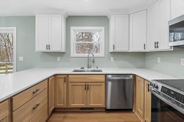 $450,000 | W9515 Highway 18, Cambridge, WI 53523